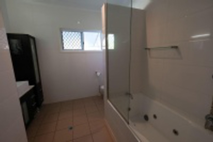 Room 150 of 192