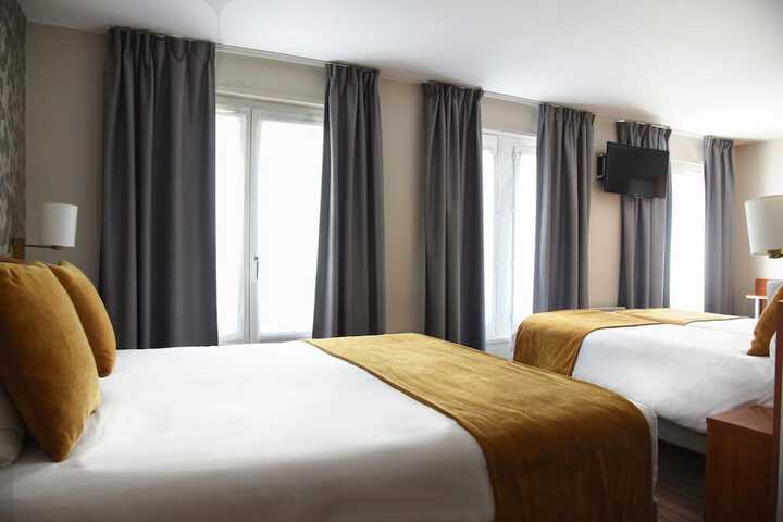 Room 12 of 40