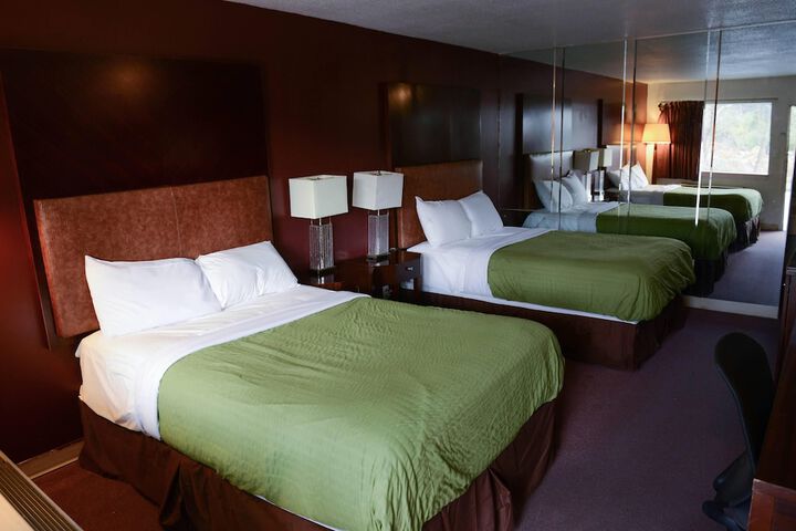 Room 15 of 43