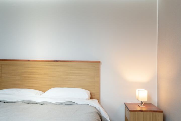 Room 8 of 27
