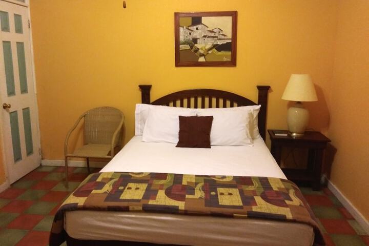 Room 3 of 56