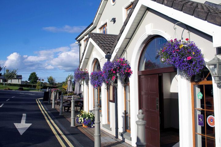 The Rhu Glenn Hotel