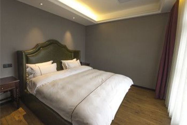 Room 60 of 94