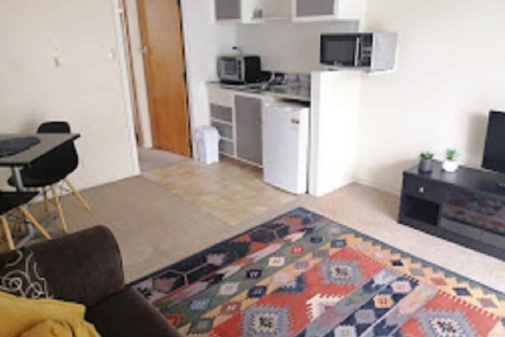 Room 5 of 7