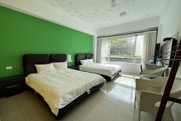 Room 17 of 29