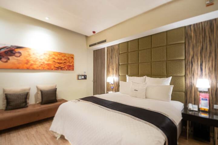 Room 8 of 59