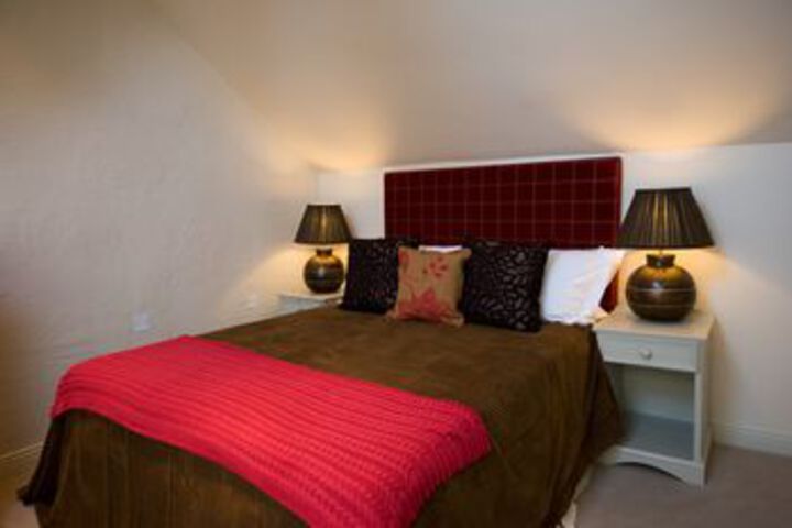 Room 25 of 39