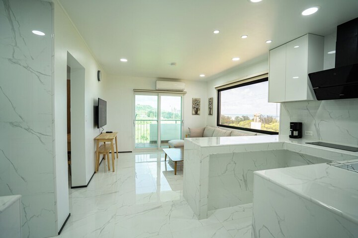 Room 14 of 21
