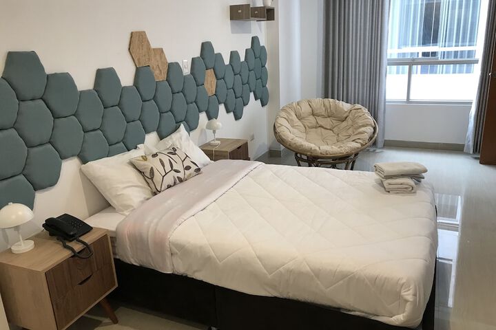 Room 6 of 70