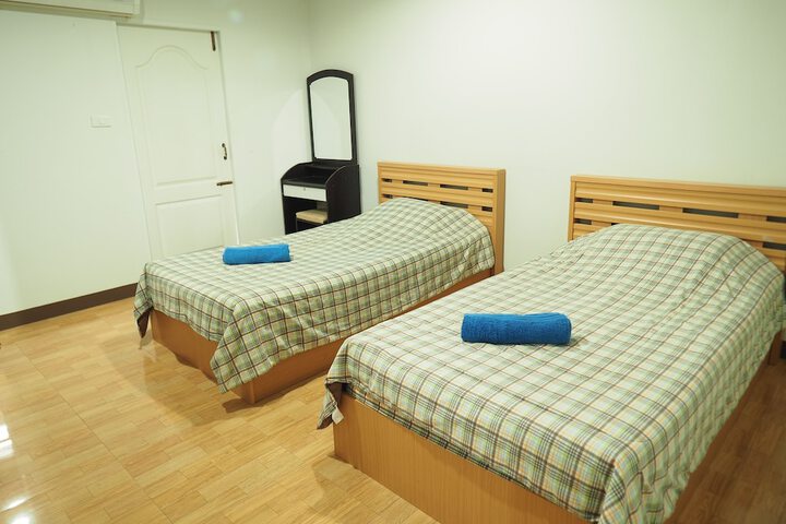 Room 4 of 45