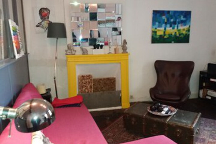 Room 13 of 27