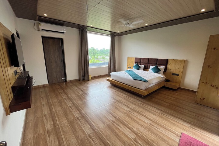 River Home Stay