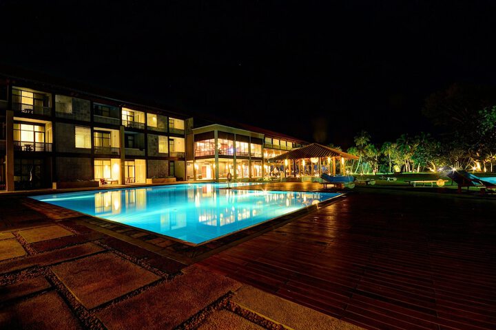 Pool 79 of 132