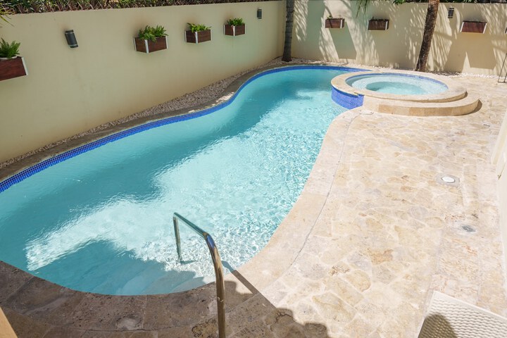 Pool 55 of 64