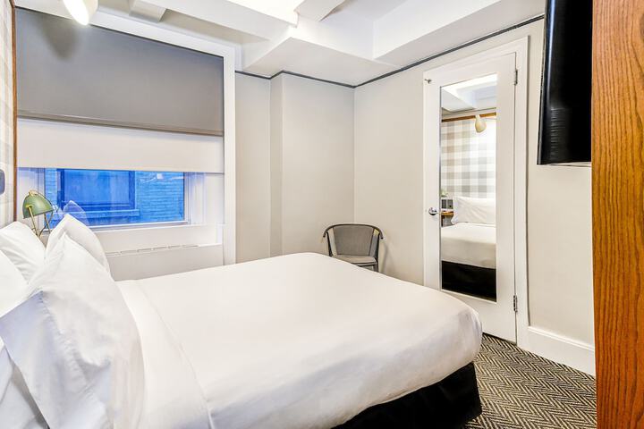 Standard Room, King or Two Doubles (7 of 14)
