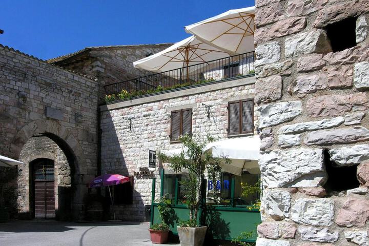 Hotel Entry