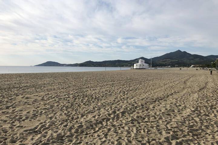 Beach 19 of 25