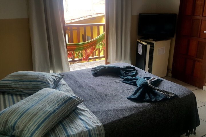 Room 8 of 10
