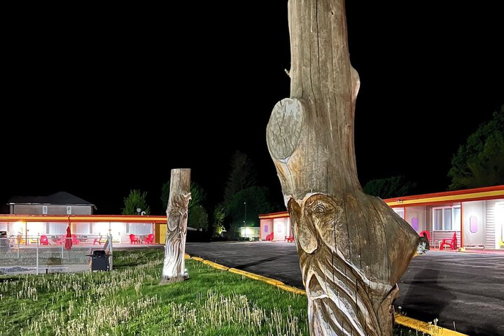 Hotel Exterior 43 of 59