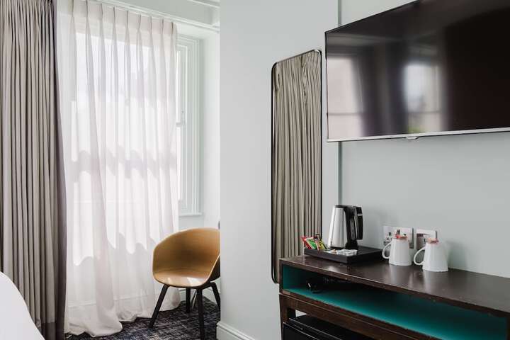 Room 65 of 263