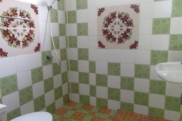 Room 52 of 95