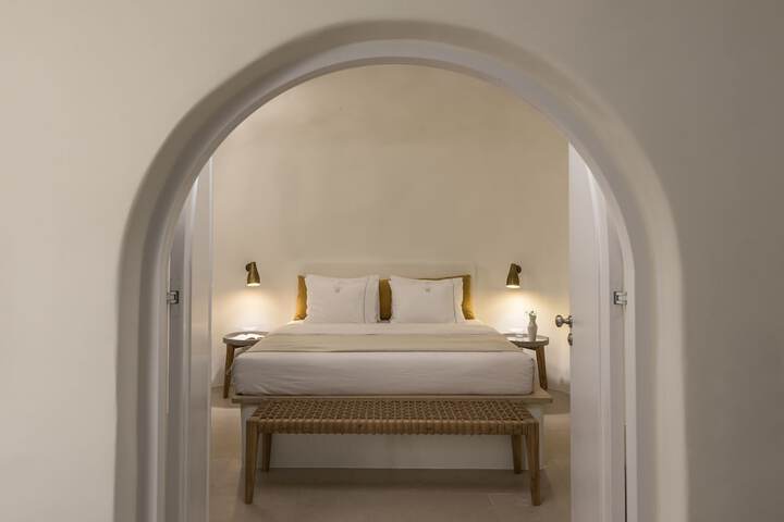 Room 6 of 63