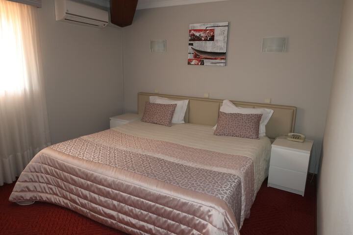 Room 10 of 36