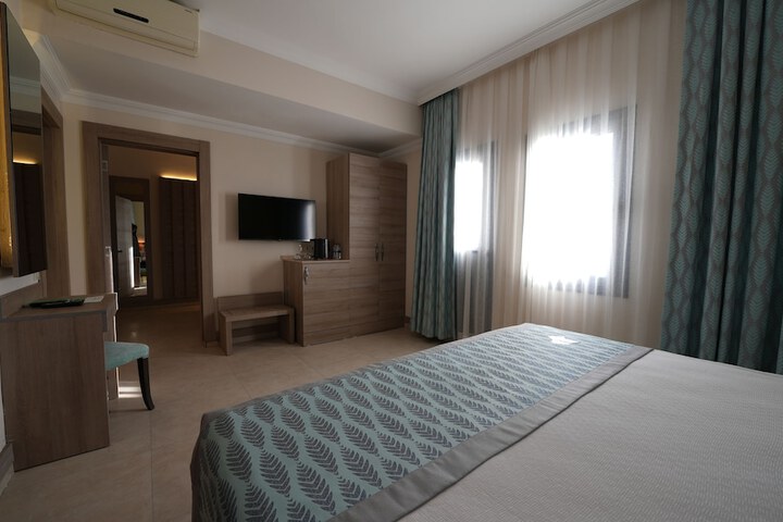 Room 11 of 45