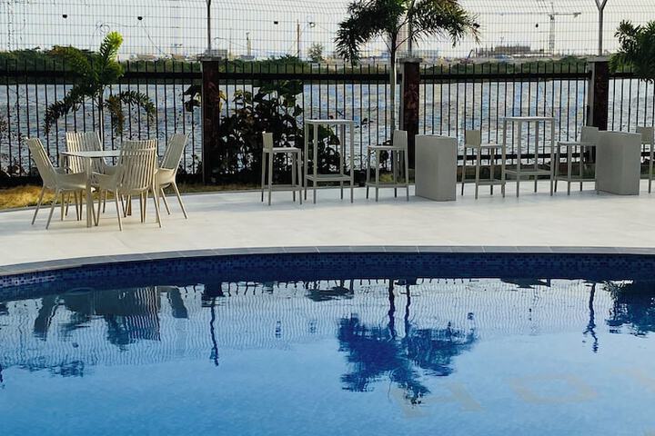 Pool 19 of 43