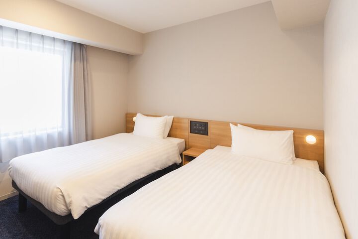 Room 21 of 76