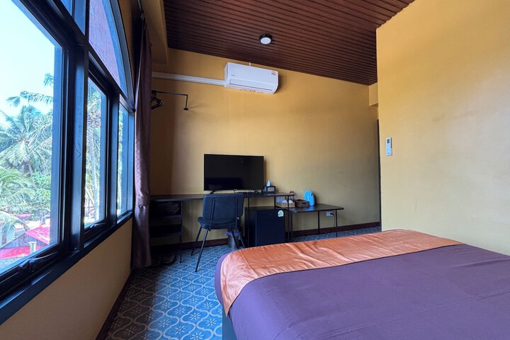 Room 40 of 94