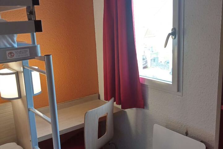 Room 14 of 46