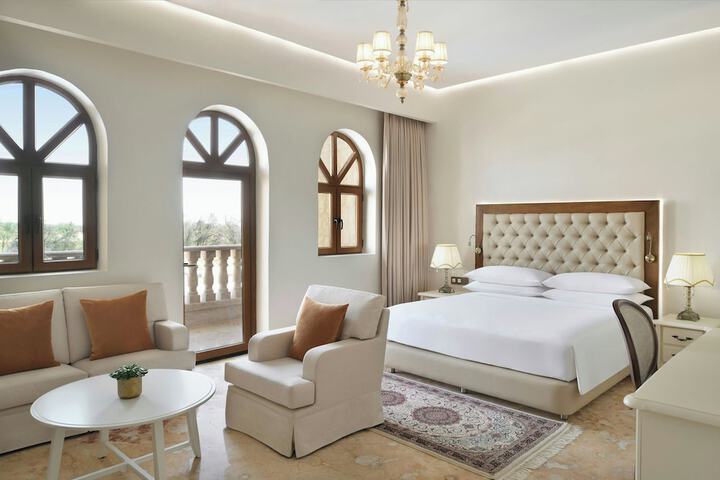 Room 10 of 60