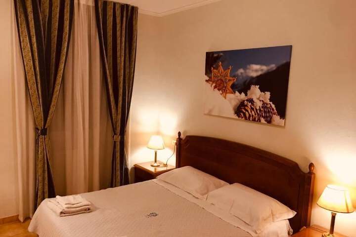 Room 4 of 31