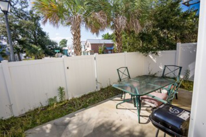 Terrace/Patio 8 of 36