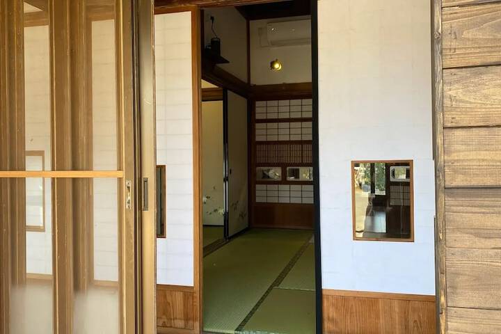 Room 27 of 110