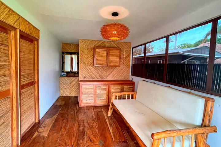 Room 62 of 100