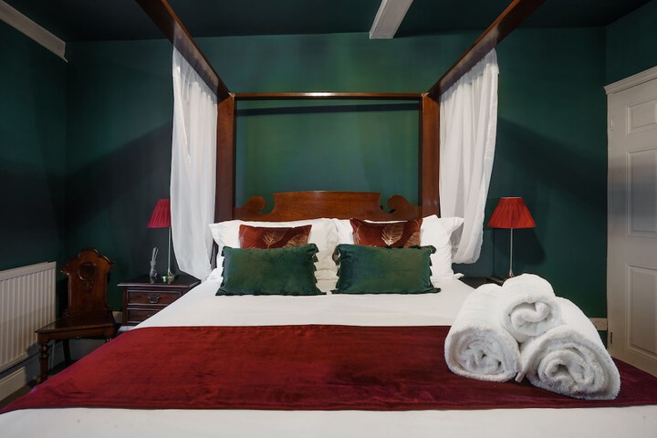 Room 19 of 63