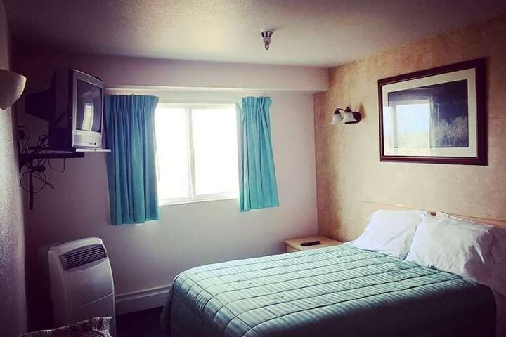 Room 13 of 43