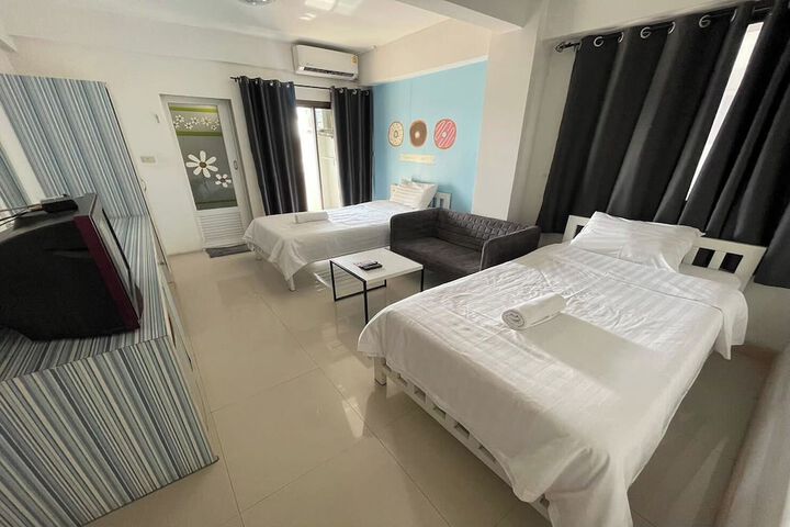 Room 9 of 24