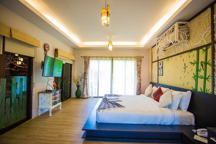 Room 15 of 172