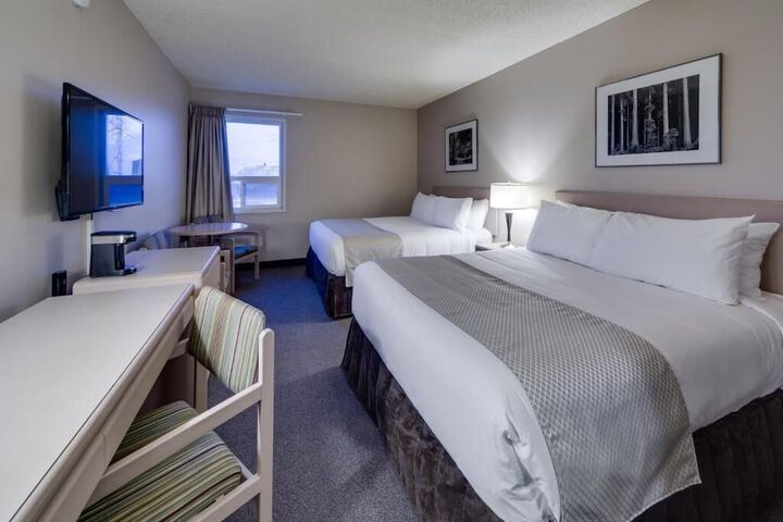 Room 4 of 13