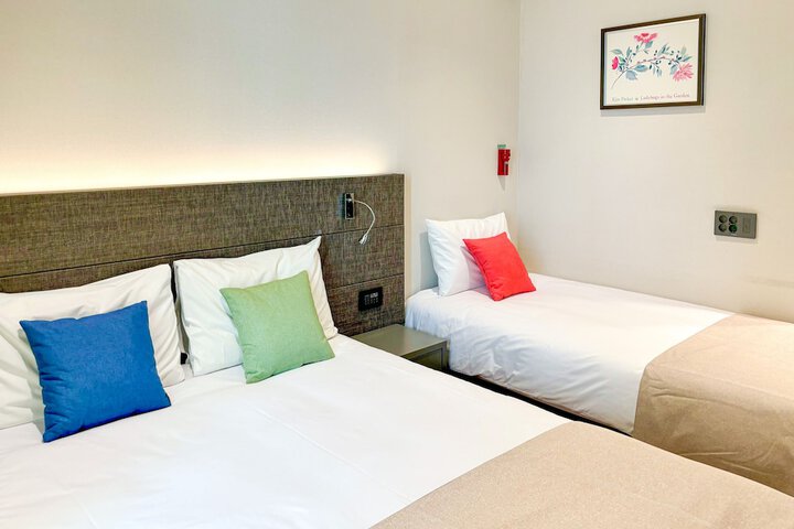 Room 44 of 93