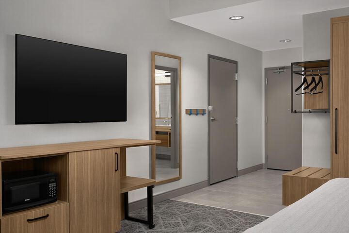 Room 12 of 35