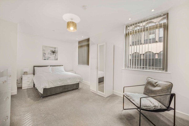Hotel 75 of 80