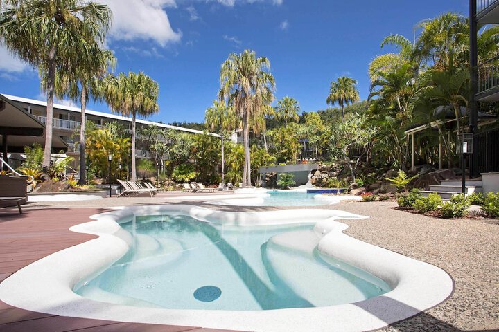 Pool 78 of 126