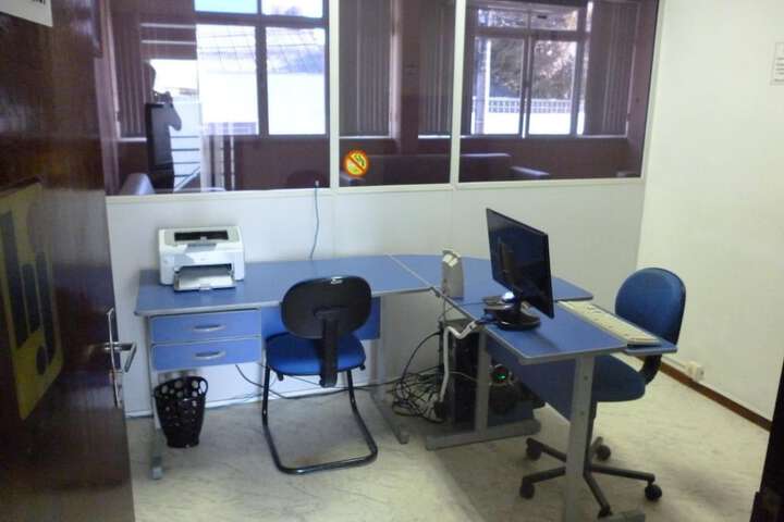 Business Center 43 of 51