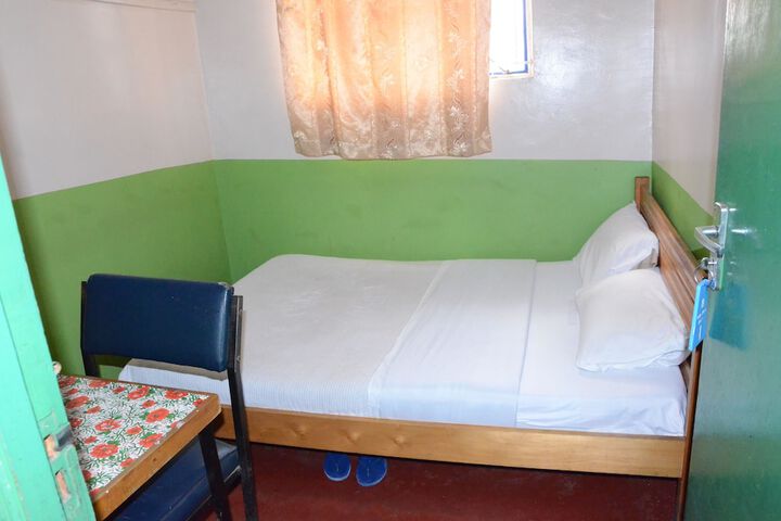 Room 13 of 14
