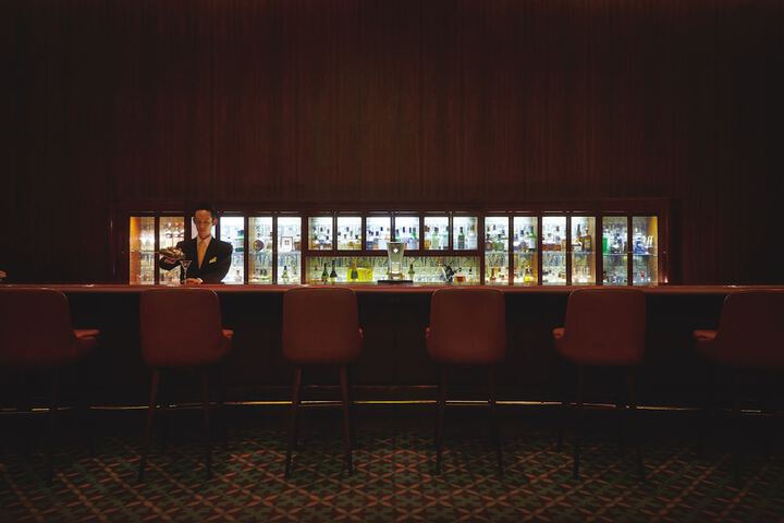 Lounge 203 of 239
