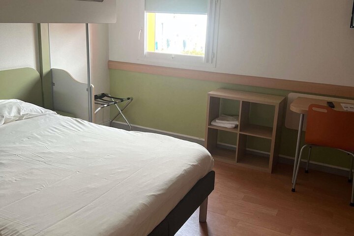Room 37 of 55